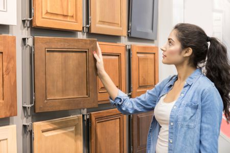 How to organize your bathroom cabinets?